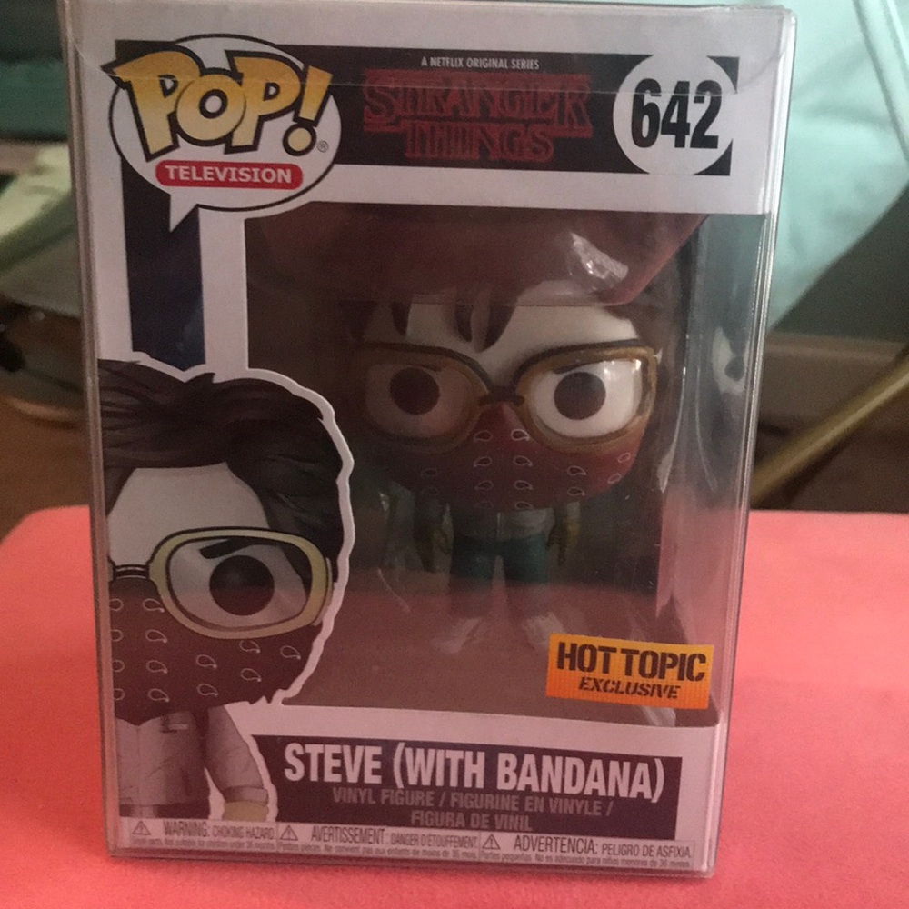 Pop Stranger Things Steve (with bandana)